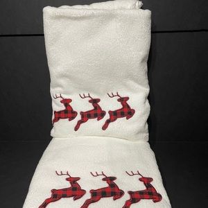 Christmas towel set, NWT